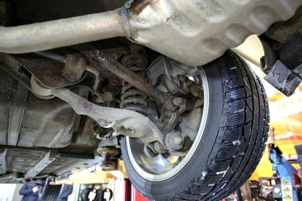 «Отъездил десять лет и ни на секунду не пожалел!». Белорус о владении корейским бизнес-седаном Hyundai Grandeur