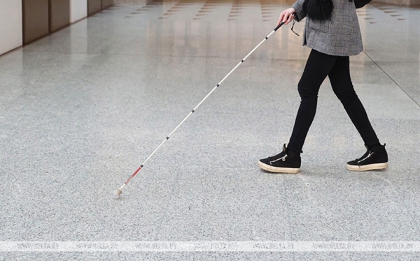 Помощь людям с инвалидностью. Как предложить и оказать, рассказали эксперты