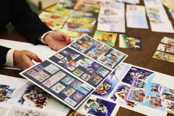 Посмотрите, какие новогодние открытки и почтовые марки выпустят на «Белпочте» Посмотрите, какие новогодние открытки и почтовые марки выпустят на «Белпочте»