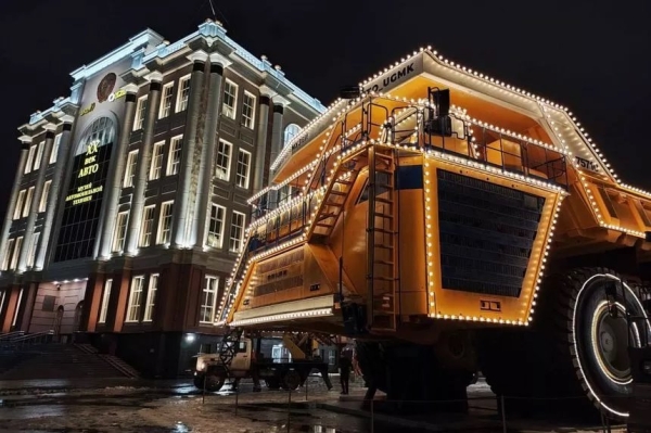 Самый большой БЕЛАЗ теперь «зажигает» в самом большом музее