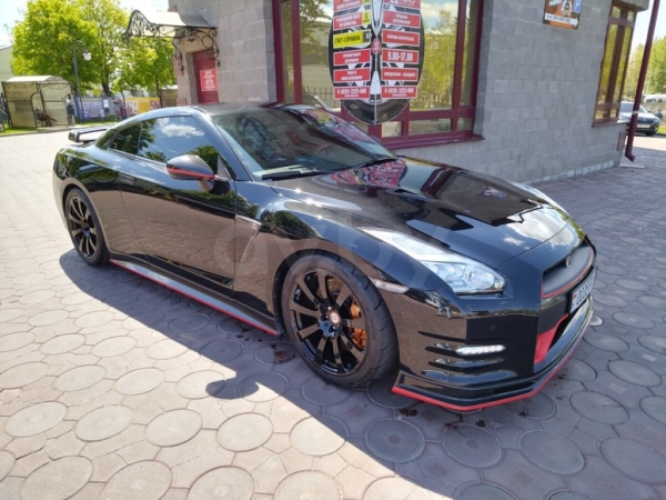 Сколько стоит в Беларуси Nissan GT-R — один из самых доступных суперкаров?