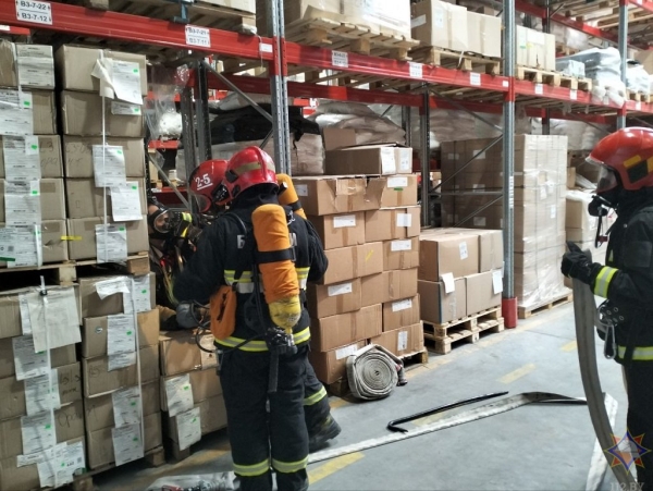 Учения МЧС прошли на аккумуляторном заводе под Брестом Учения МЧС прошли на аккумуляторном заводе под Брестом