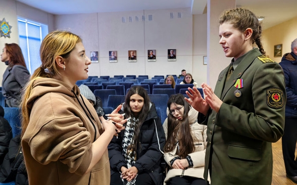 В 61-й авиабазе в Барановичах прошел день открытых дверей