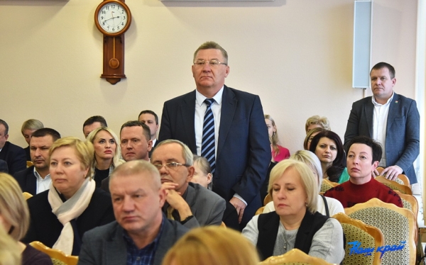 В Барановичах решали, что поможет привести кадры на предприятия В Барановичах решали, что поможет привести кадры на предприятия