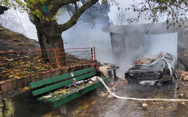  В Барановичском районе загорелся гараж