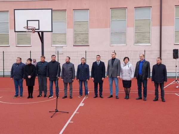 В БрГТУ торжественно открыли спортивную площадку В БрГТУ торжественно открыли спортивную площадку