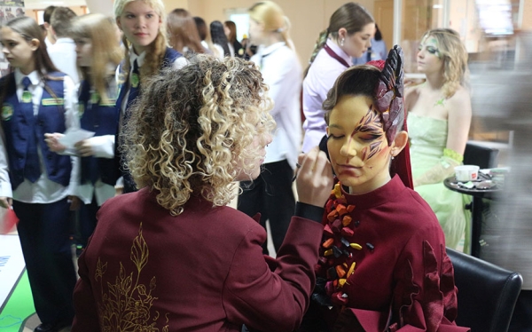 В первой школе завершилась неделя профессиональной моды «От вчерашней мечты к завтрашней профессии» В первой школе завершилась неделя профессиональной моды «От вчерашней мечты к завтрашней профессии»