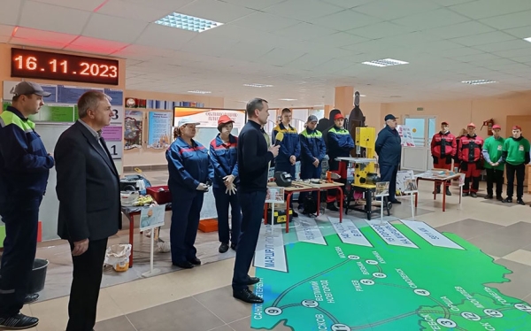 В первой школе завершилась неделя профессиональной моды «От вчерашней мечты к завтрашней профессии» В первой школе завершилась неделя профессиональной моды «От вчерашней мечты к завтрашней профессии»