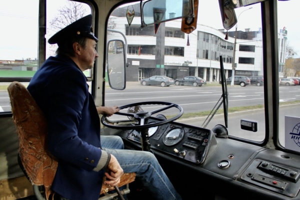 «Жена, конечно, не в восторге». Брестчанин купил советский ЛАЗ-699Р за $1 000, а вложил уже 10 тысяч долларов «Жена, конечно, не в восторге». Брестчанин купил советский ЛАЗ-699Р за $1 000, а вложил уже 10 тысяч долларов