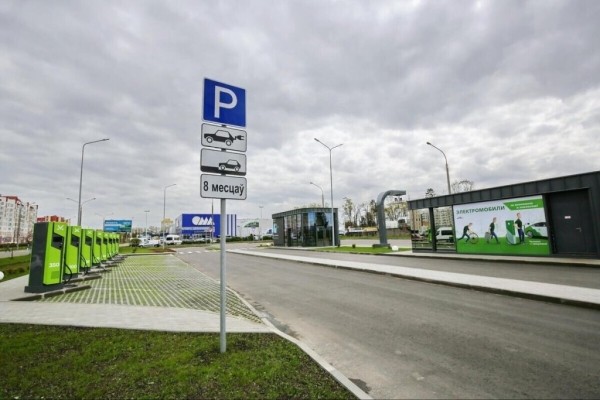 Белорус купил китайский электромобиль, но заряжать на популярных станциях Malanka не может