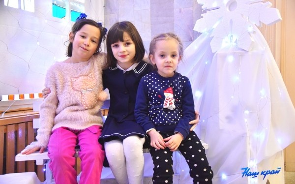 Фотофакт. Как принарядился Дворец детского творчества в Барановичах Фотофакт. Как принарядился Дворец детского творчества в Барановичах