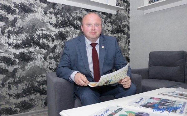 Фотофакт: музей железнодорожной техники в Барановичах сияет новогодними огнями Фотофакт: музей железнодорожной техники в Барановичах сияет новогодними огнями