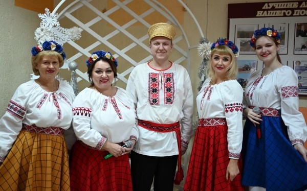 Фоторепортаж. Как в Барановичском районе прошел юбилейный концерт вокальной группы «Рунь»