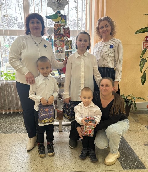 Фоторепортаж. В Барановичском ГДК прошла елка для детей с ограниченными возможностями