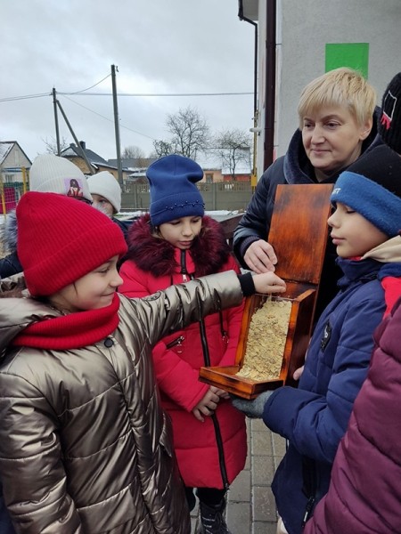 Где установили «кормушку добра» от барановичских школьников Где установили «кормушку добра» от барановичских школьников
