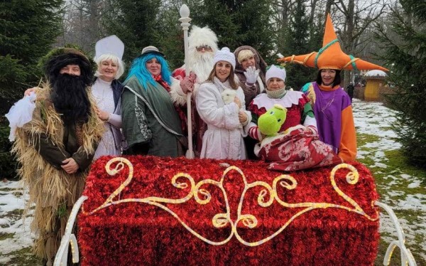 Как Барановичский парк животных в Беловежской пуще Деда Мороза… женил Как Барановичский парк животных в Беловежской пуще Деда Мороза… женил