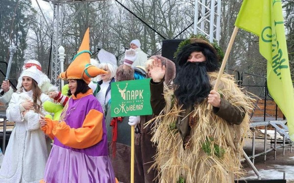 Как Барановичский парк животных в Беловежской пуще Деда Мороза… женил Как Барановичский парк животных в Беловежской пуще Деда Мороза… женил