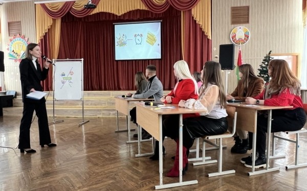 Как победить в конкурсе «Учитель года Беларуси». Екатерина Коваленко поделилась опытом с педагогами Барановичей Как победить в конкурсе «Учитель года Беларуси». Екатерина Коваленко поделилась опытом с педагогами Барановичей