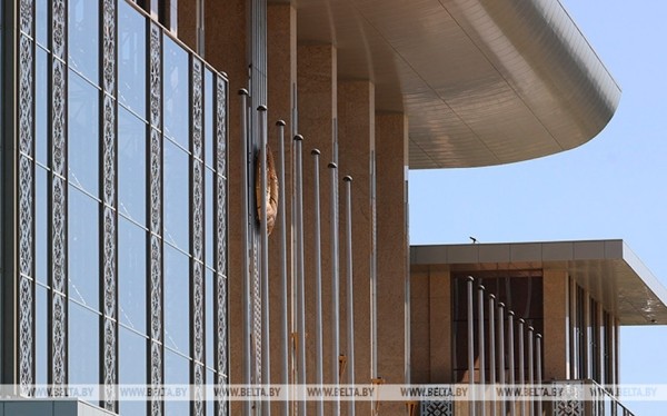 Лукашенко: в Беларуси высоко ценят дружественный характер отношений с Катаром