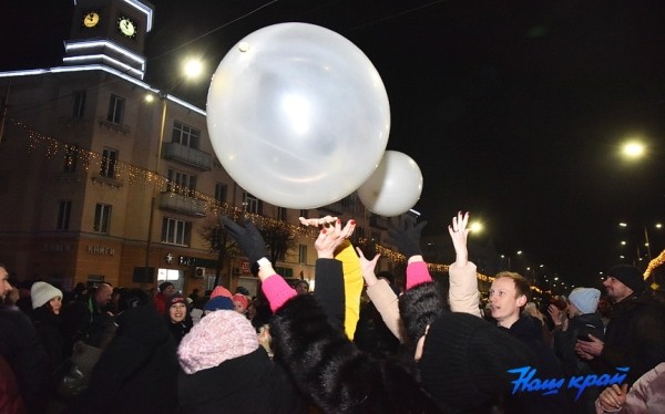 Мини-«Берестейские сани»! В Барановичах зажигать огни на главной елке будут по-новому