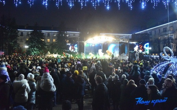 Мини-«Берестейские сани»! В Барановичах зажигать огни на главной елке будут по-новому