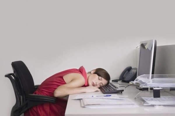 Можно ли спать на работе во время обеденного перерыва? Можно ли спать на работе во время обеденного перерыва?