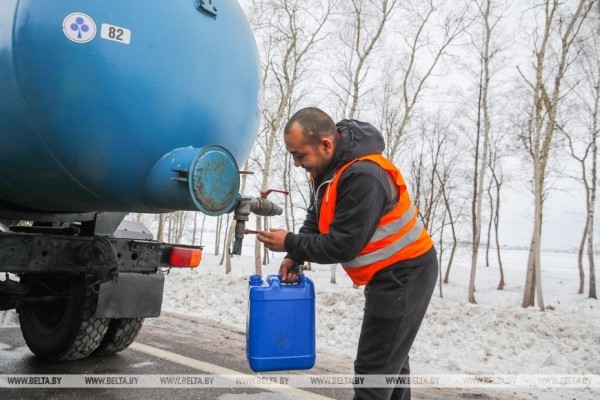 Очередь из фур на подъезде к «Козловичам» растянулась более чем на 30 км Очередь из фур на подъезде к «Козловичам» растянулась более чем на 30 км