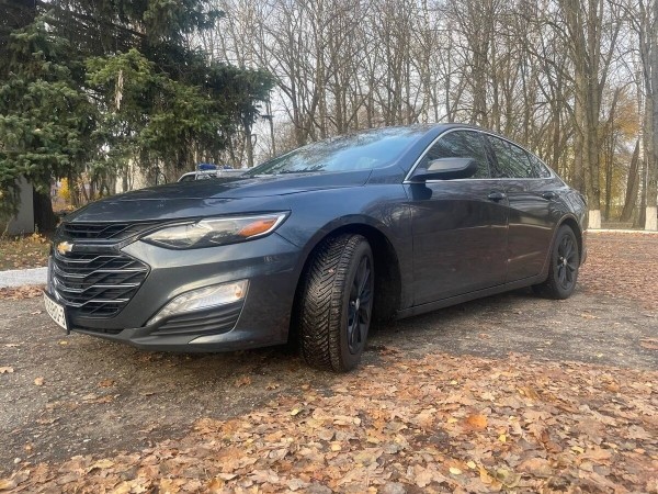 «Приклеили $1 000 за уборку салона!» Белорус отдал Chevrolet в автохаус и очень удивился методам реализации