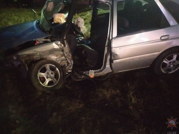 Работники МЧС спасли женщину при ДТП в Пружанах Работники МЧС спасли женщину при ДТП в Пружанах