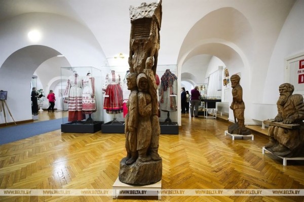 Самобытную культуру Пинско-Ивацевичского региона представили в Художественном музее Бреста
