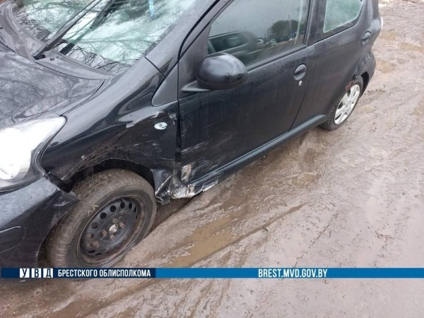 Стали известны подробности ДТП на ул. Коммерческой в Бресте Стали известны подробности ДТП на ул. Коммерческой в Бресте