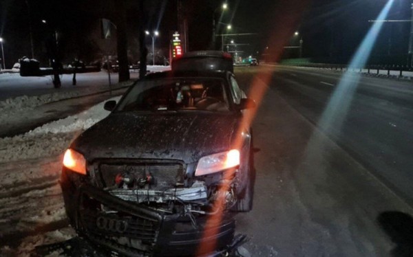 В Бресте автомобиль наехал на лежавшую на дороге женщину, она погибла на месте