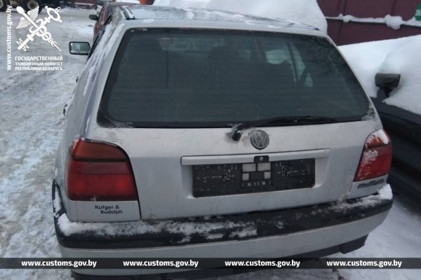 В Литве меняли VIN, а в Беларуси искали тех, кто перевезет машины через границу. Раскрыта преступная схема ввоза авто В Литве меняли VIN, а в Беларуси искали тех, кто перевезет машины через границу. Раскрыта преступная схема ввоза авто