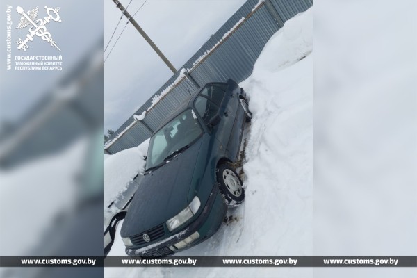 В Литве меняли VIN, а в Беларуси искали тех, кто перевезет машины через границу. Раскрыта преступная схема ввоза авто В Литве меняли VIN, а в Беларуси искали тех, кто перевезет машины через границу. Раскрыта преступная схема ввоза авто