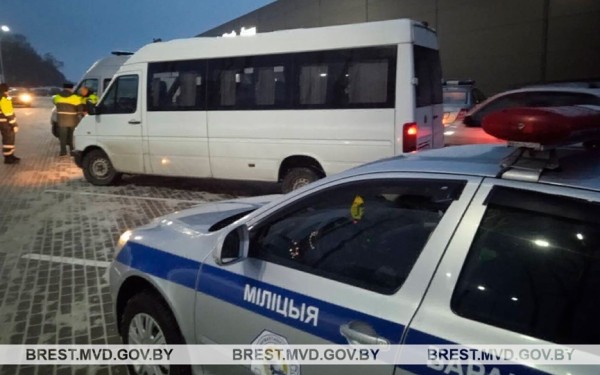 Водителя маршрутки «Барановичи – Солигорск» задержали за незаконную предпринимательскую деятельность Водителя маршрутки «Барановичи – Солигорск» задержали за незаконную предпринимательскую деятельность