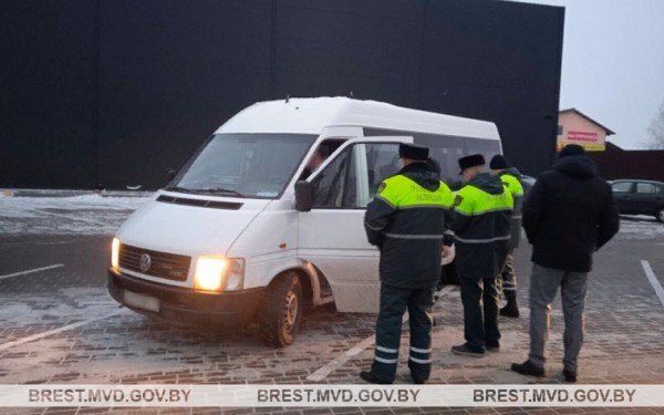 Водителя маршрутки «Барановичи – Солигорск» задержали за незаконную предпринимательскую деятельность Водителя маршрутки «Барановичи – Солигорск» задержали за незаконную предпринимательскую деятельность