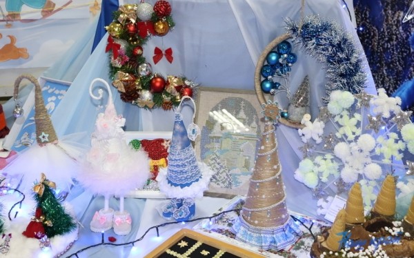 Выставка «Творческая мастерская Дедушки Мороза» открылась в Барановичском районе Выставка «Творческая мастерская Дедушки Мороза» открылась в Барановичском районе