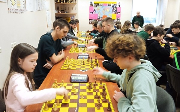 «Зимняя сказка» в шахматном исполнении посетила Барановичи «Зимняя сказка» в шахматном исполнении посетила Барановичи