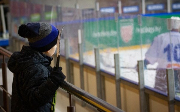 Бывшие хоккеисты «Авиатора» встретились на ледовой арене Барановичей