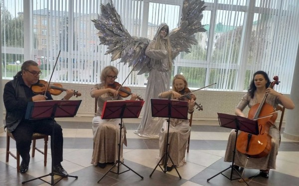 «Дамские угодники», «Сильвия», выставка Алеся Родина. Куда еще пойти в феврале в Барановичах