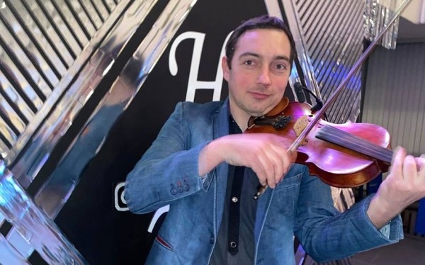 Фотофакт. Как прошла дискотека «Ретроперезагрузка» в Барановичах