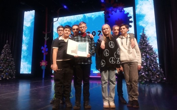 Юные барановичские интеллектуалы вошли в тройку лучших на республиканских состязаниях «Зима-2024»