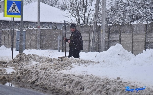 Как в Барановичах убирают снег Как в Барановичах убирают снег