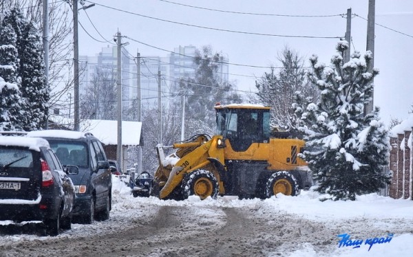Как в Барановичах убирают снег Как в Барановичах убирают снег