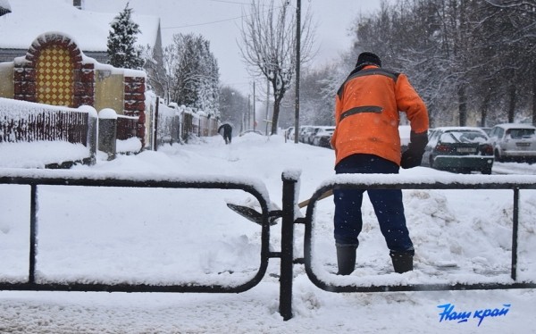 Как в Барановичах убирают снег Как в Барановичах убирают снег