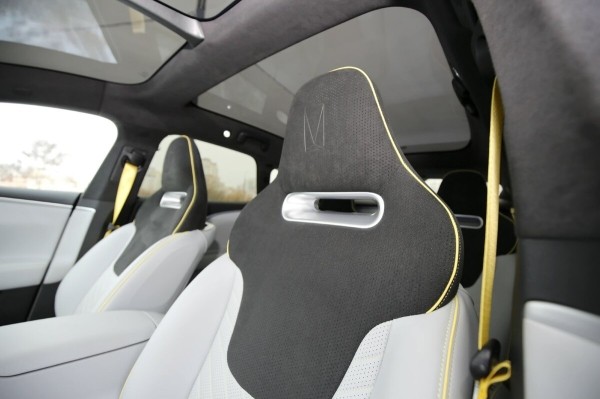 «Когда грянули морозы, заряда гарантированно хватало на 400 км». Белорус о владении роскошным «китайцем» Avatr 11 «Когда грянули морозы, заряда гарантированно хватало на 400 км». Белорус о владении роскошным «китайцем» Avatr 11