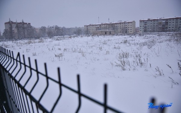 Кому продают земельный участок в два гектара в Барановичах