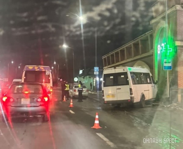 Маршрутка в Бресте сбила пешехода