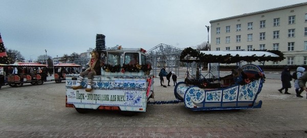 На площади Ленина в Бресте проходят праздничные мероприятия На площади Ленина в Бресте проходят праздничные мероприятия