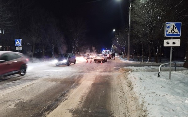 На улице Промышленной в Барановичах сбили женщину